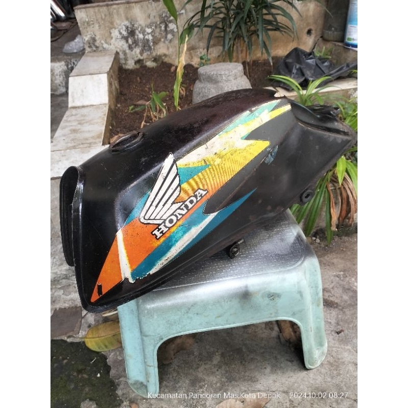 tangki Honda win original copotan (kondisi bahan)
