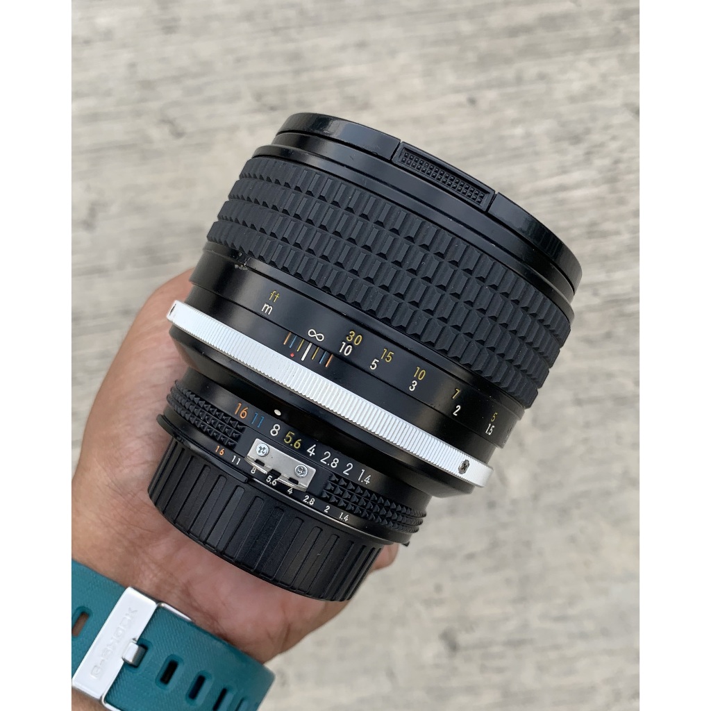 Nikon Ai 85mm f1.4 Manual