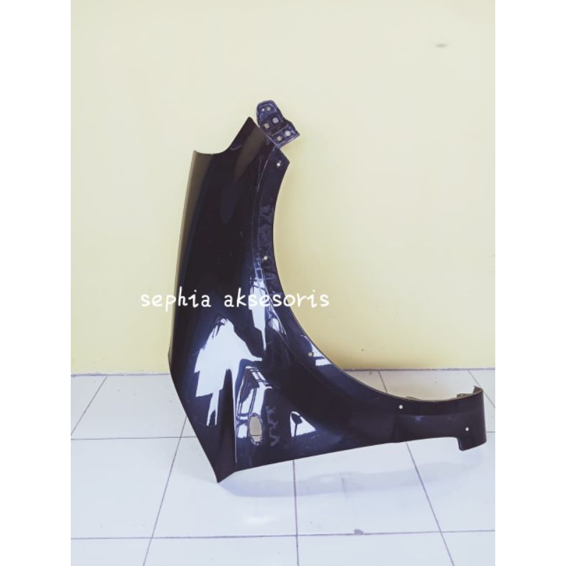 FENDER DEPAN RH X-OVER
