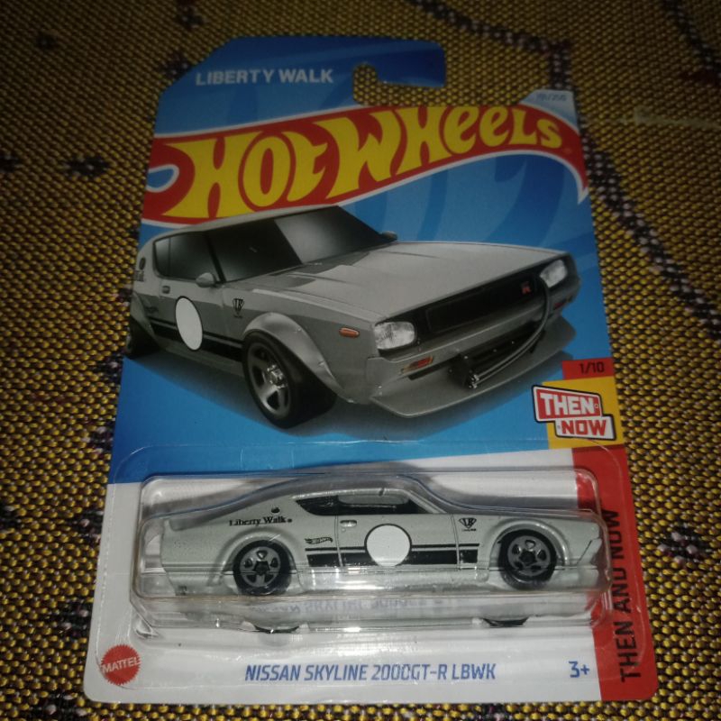 Hot wheels Nissan skyline 2000gt-r Lbwk hot wheels Nissan skyline 2000 GT-R