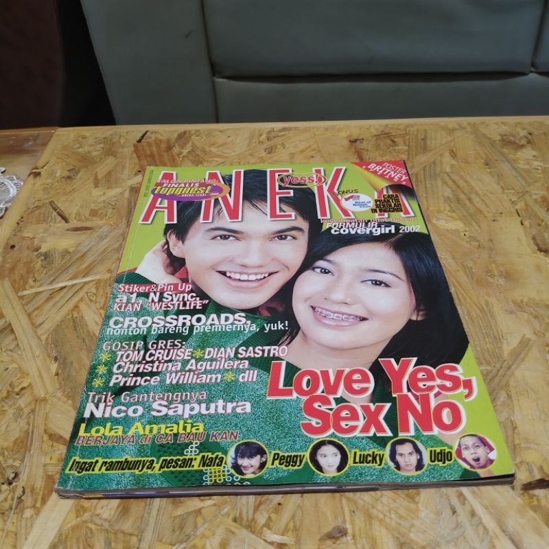 Majalah Aneka Yess No.7 2002