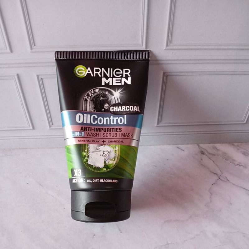 Garnier men oil control charcoal