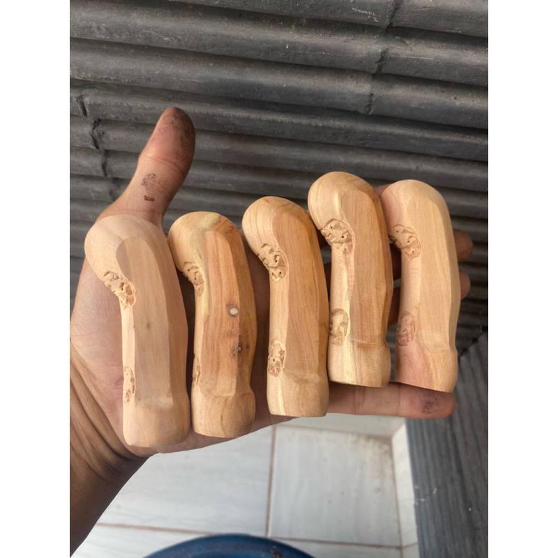 deder jogja kayu cemara wangi amplasan nb:wangi kayu cemara