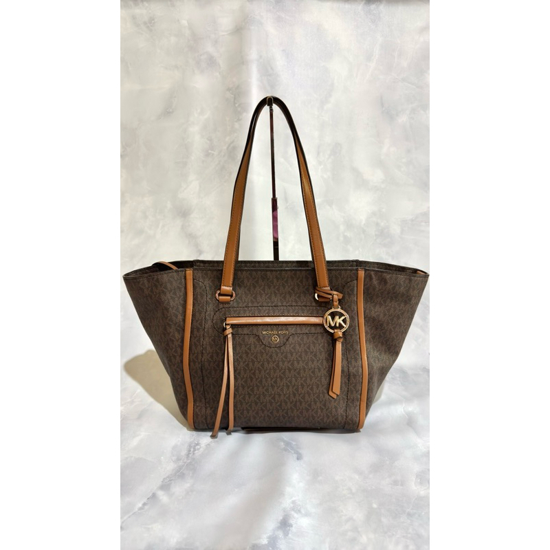 Michael Kors Carine Tote Bag