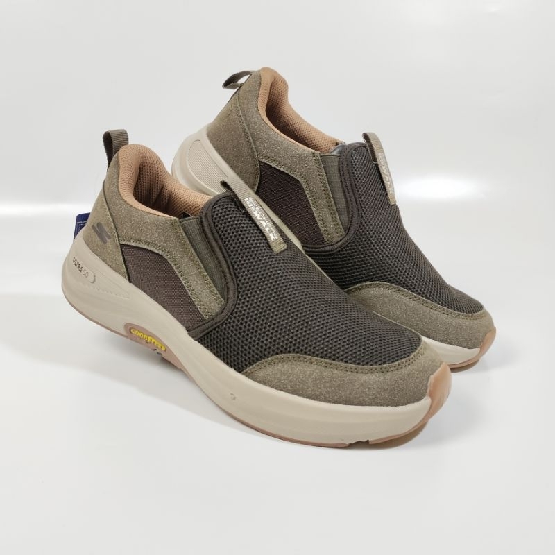 Skechers Ultra Gowalk Outdoor/Skechers Ultra Go X Goodyear/Sepatu Skechers Pria Slip On