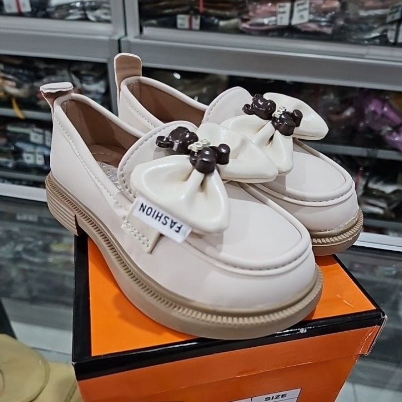 Sepatu pansus anak perempuan Nobody K211