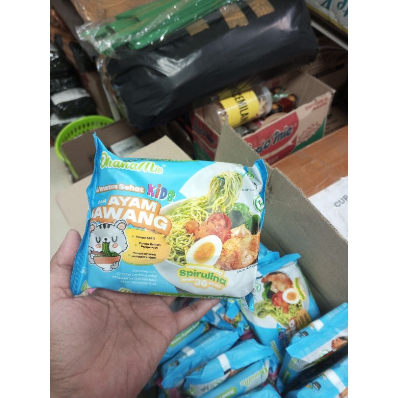 

mie instan anak Ohana mie kuah ayam bawang cocok untuk kado ulang tahun
