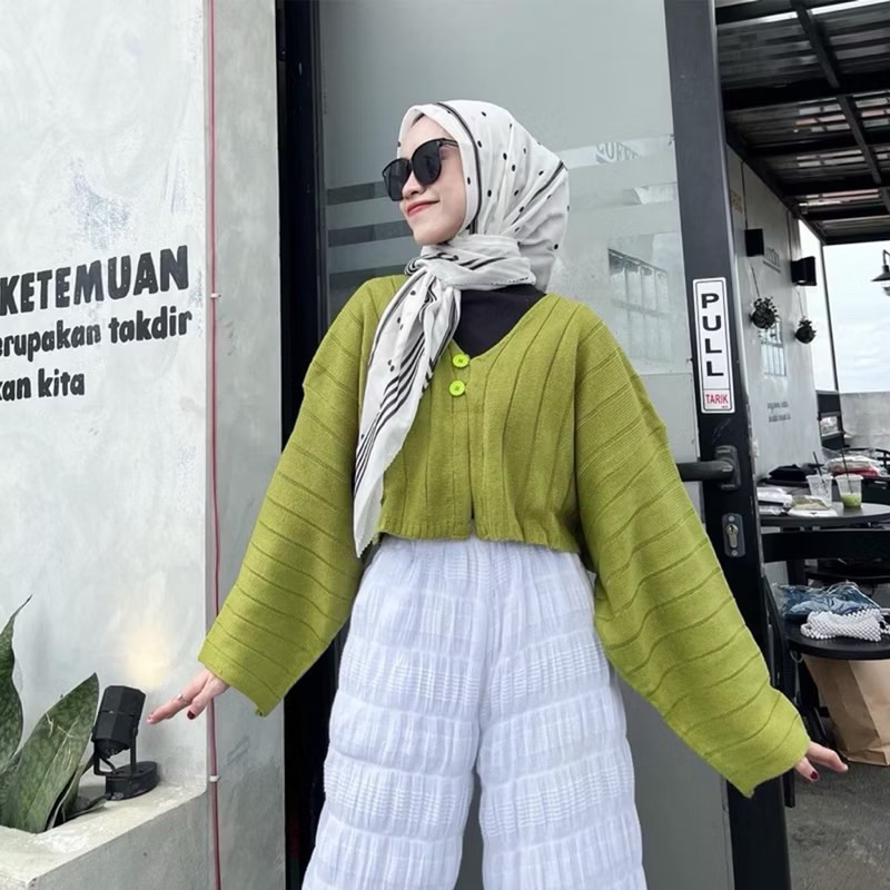 Joy Sweater Rajut Kancing Depan