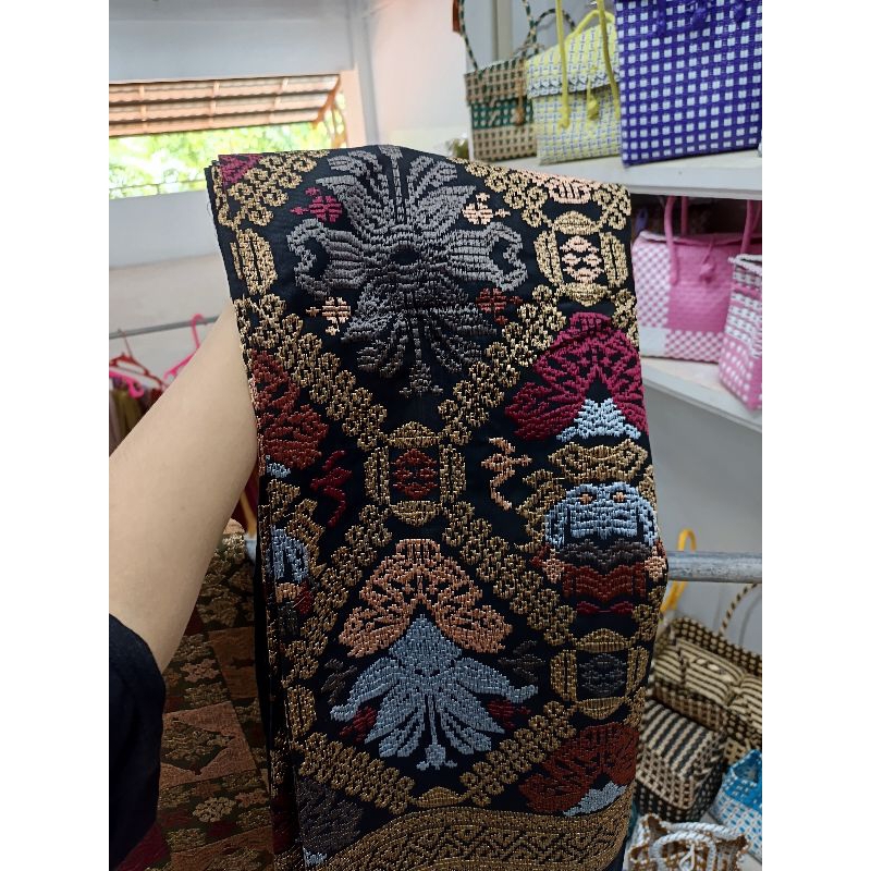 Rok (Kamen) Lembaran Bordir Bali Motif Bulan