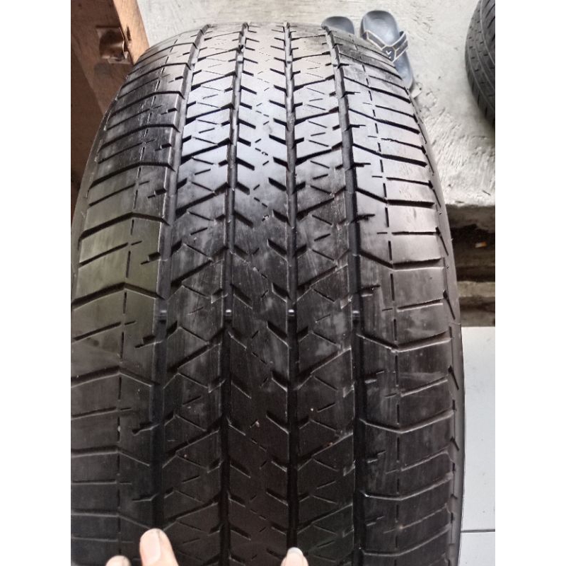 ban R18 255 60 Bridgestone dueller