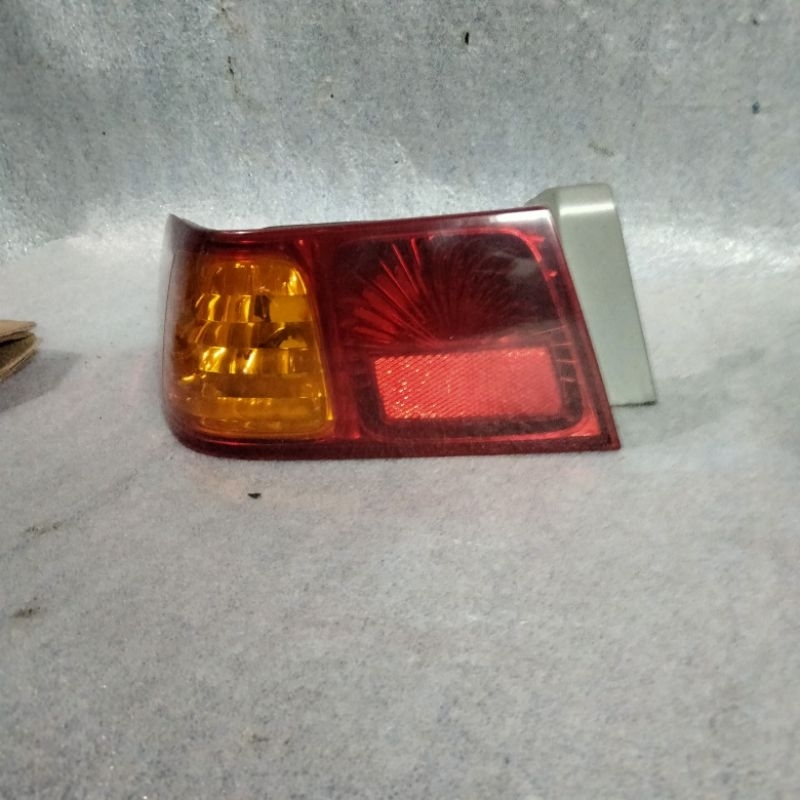 stoplamp lampu belakang camry 2001