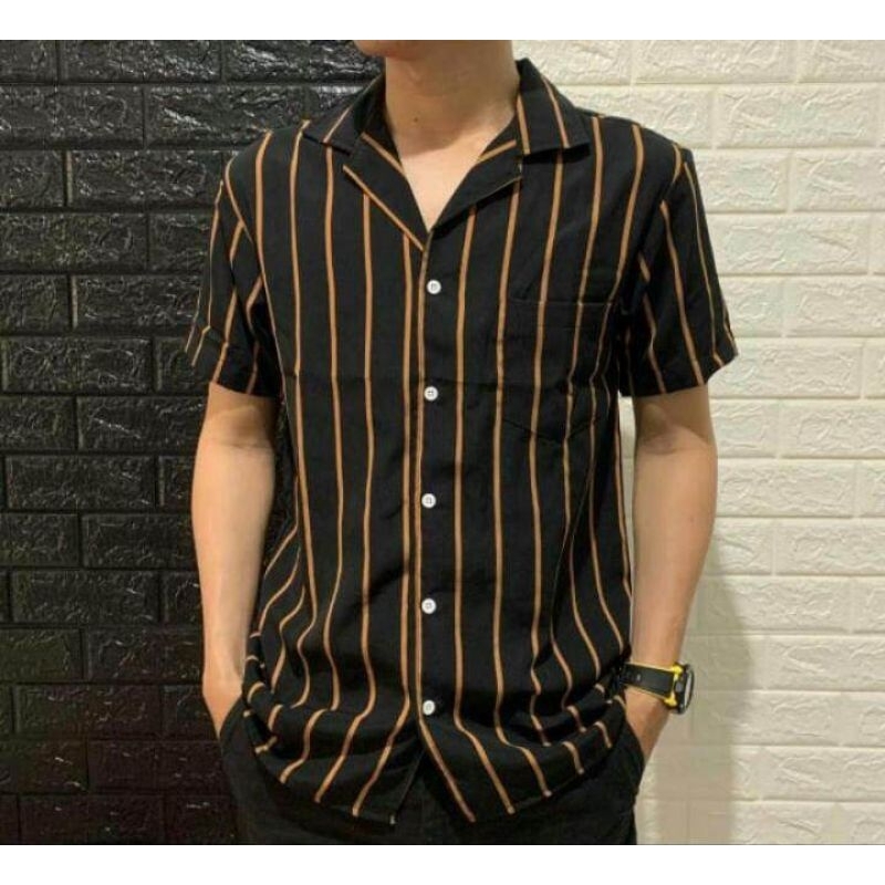 Kemeja Lengan Pendek Salur Hem Atasan Pria Motif Salur Garis-Garis