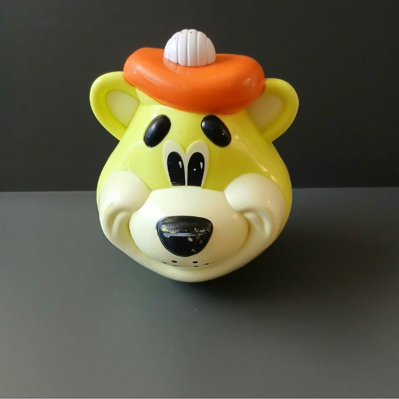 celengan maskot beruang A&W