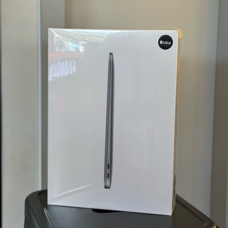 MacBook Air M1 2020 8/256Gb - New garansi resmi indonesia
