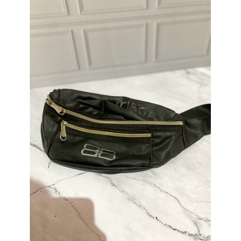 Preloved Waistbag Balenciaga Pria