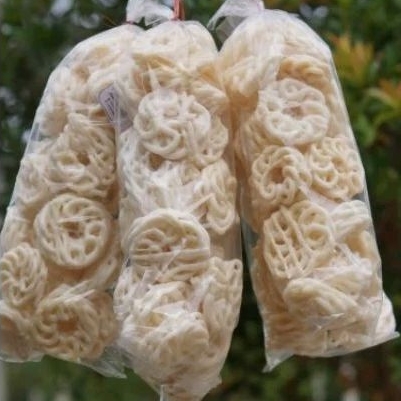 

krupuk mawar kecil matang / krupuk uyel kemasan hemat 5 pcs