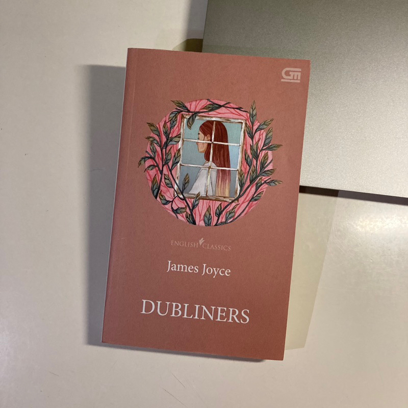 Novel DUBLINERS Gramedia