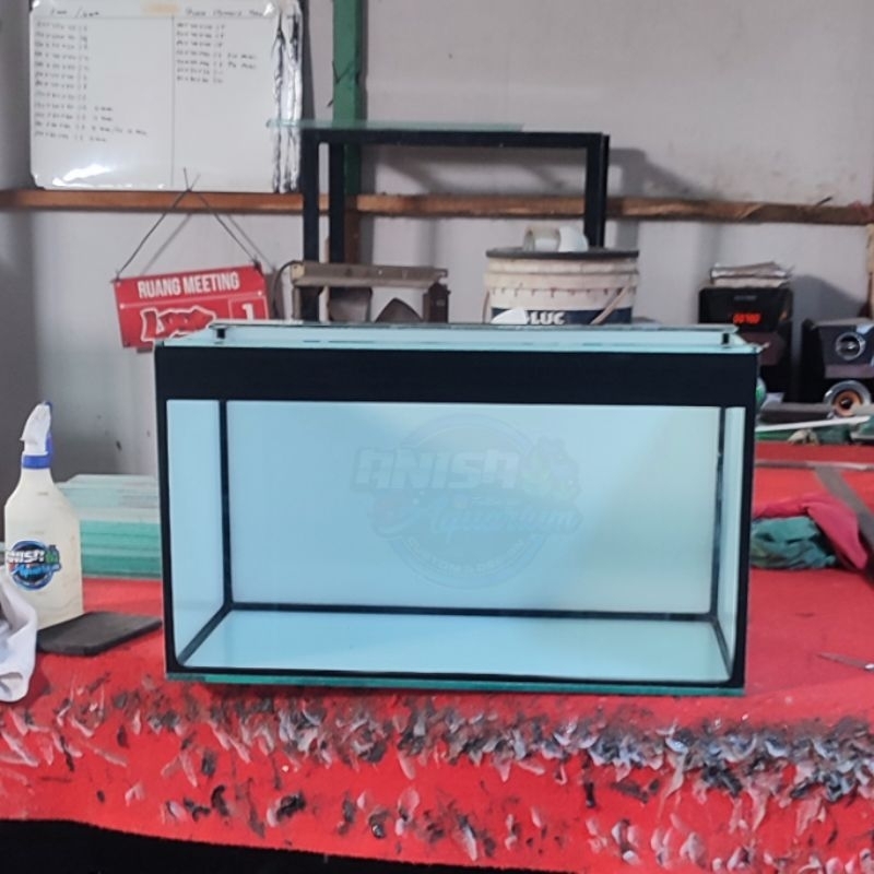 AQUARIUM 60X40X40 FULL BEGROUD KACA DASAR 8MM KELILING 5MM