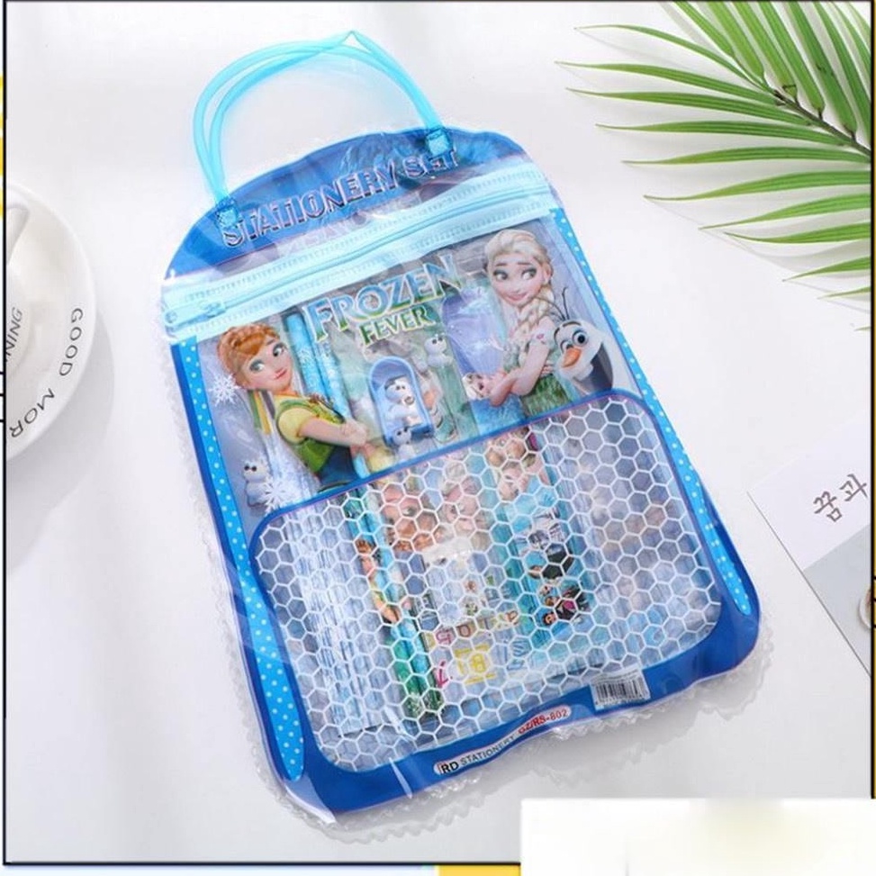 

Grosir Terbaru Stationery Set 6 in 1 Free Bag Alat Tulis Anak Sekolah Buku Pulpen Penghapus Pengaris Import