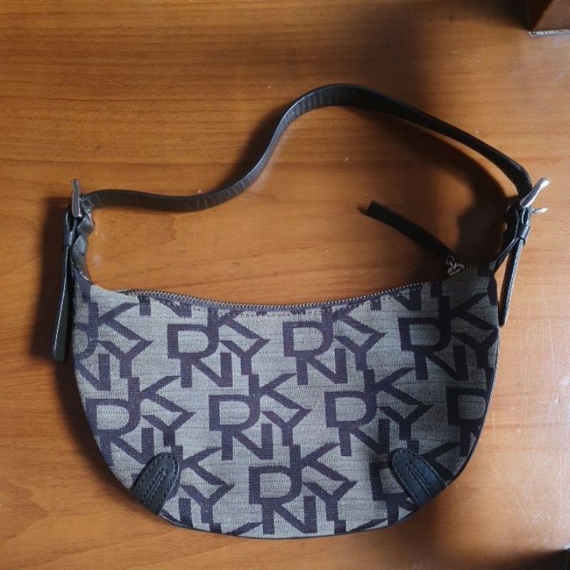 Preloved DKNY Original Crescent Mini Bag Authentic Store