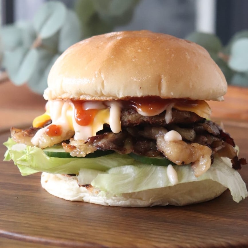 

Brisket Cheese Burger Keblenger Denpasar Bali