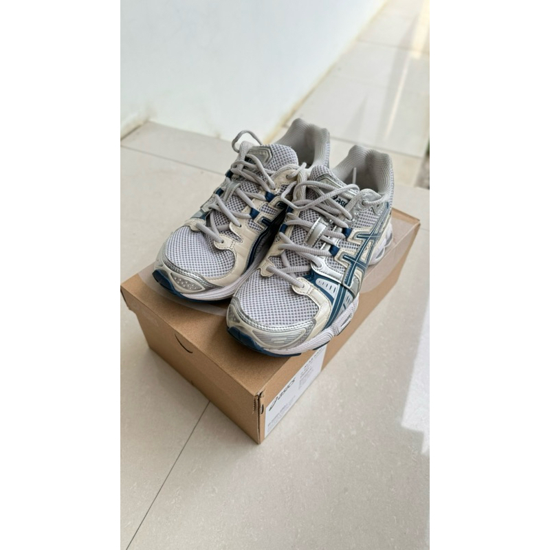 [PRELOVED] Asics Gel Nimbus 9 White/Light Indigo