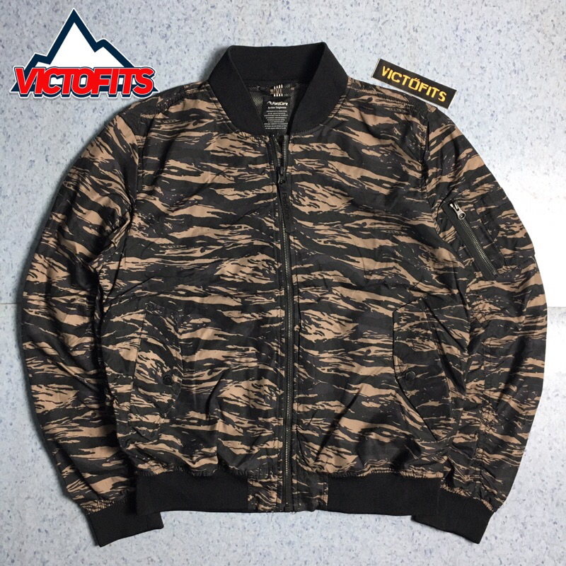 Jaket Bomber Field Core Camouflage