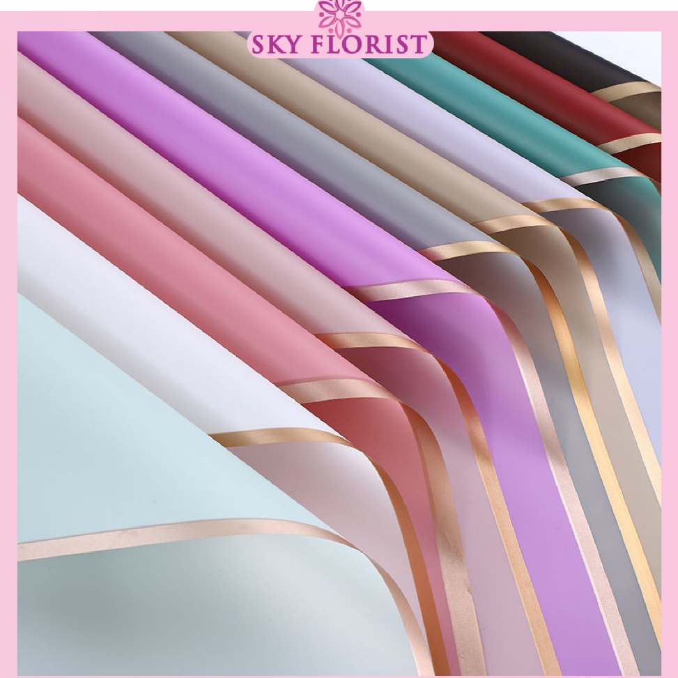 

Grosir Khusus 2 LEMBAR Flower Wrapping Paper Varian List Gold Emas Kertas Buket Bunga Cellophane Florist goldline KB1