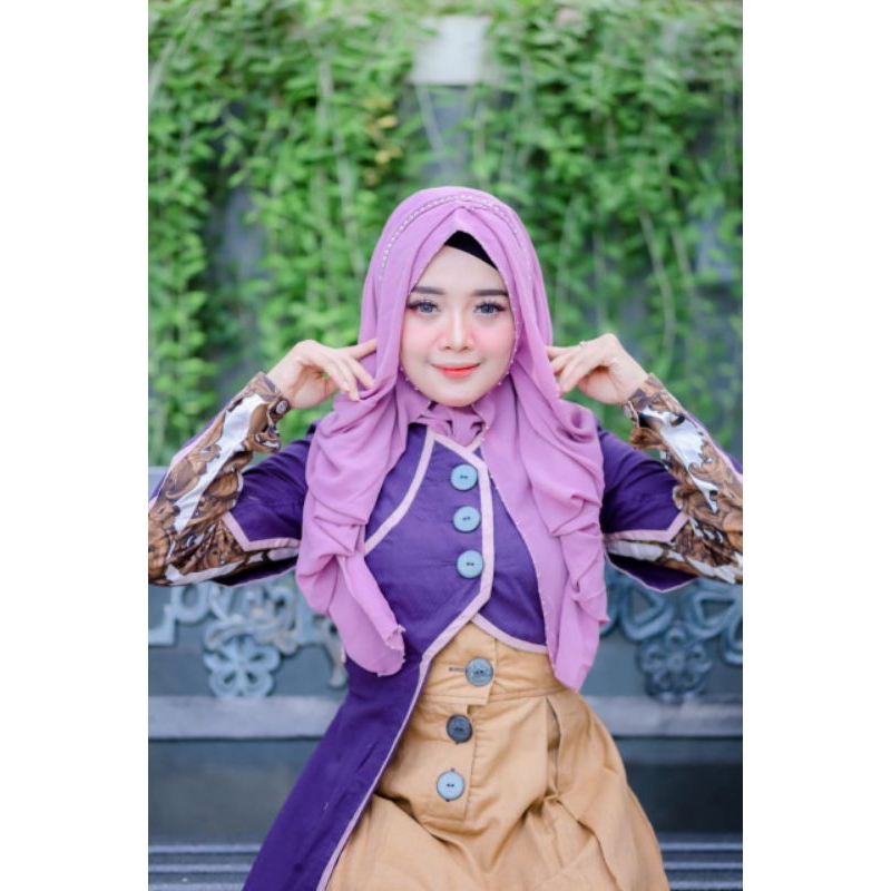 Zaura Hijab Sabrina syifa