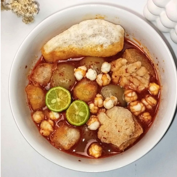 

Bakso aci cuanki bumbu chili oil