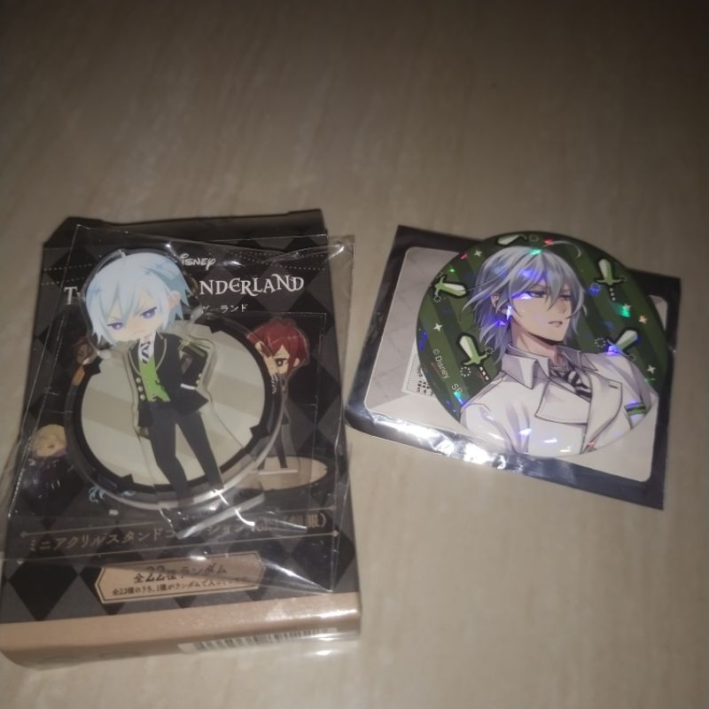 Disney Twisted Wonderland Diasomnia Silver Mini Standee Badge