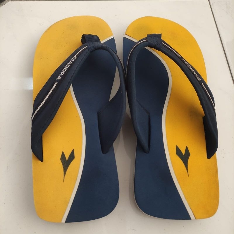 (Bekas) Sendal / Sandal Jepit Pria Diadora Ukuran 40