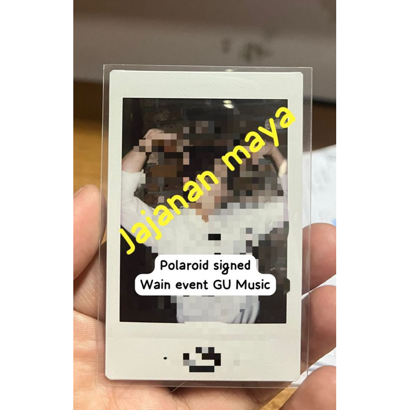 POLAROID SIGNED WAIN