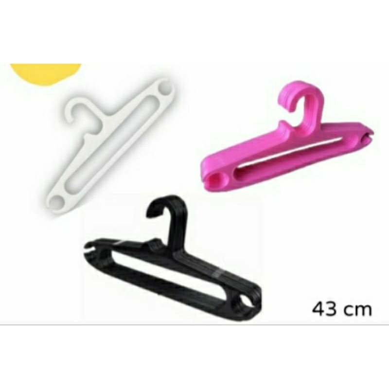 hanger plastik hitam putih bekas pakai