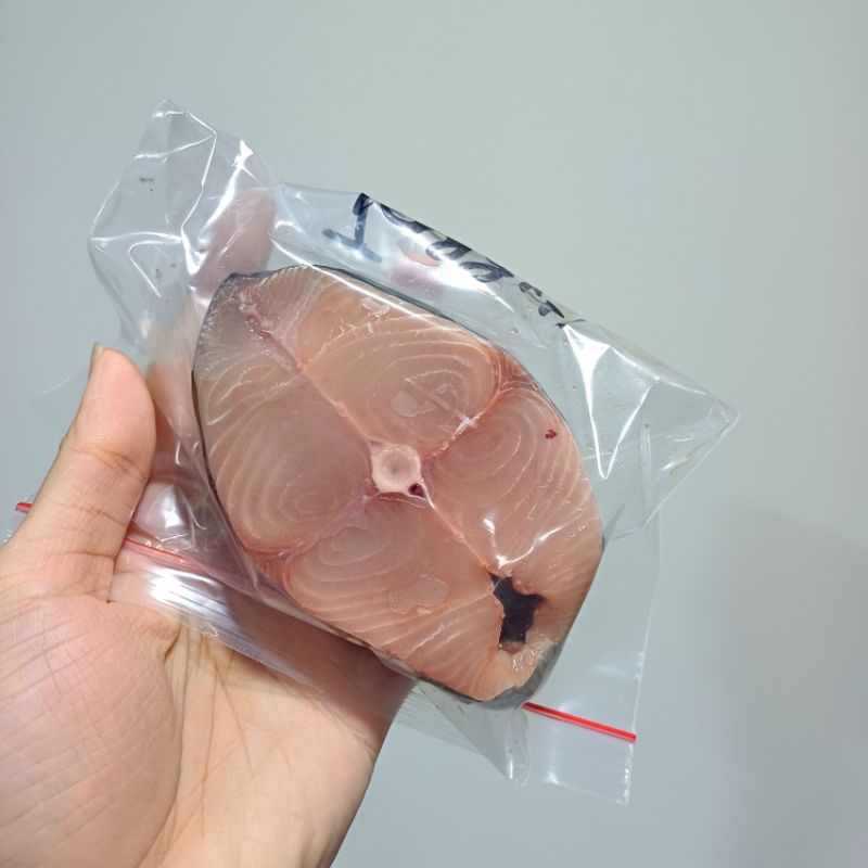 

RB Ikan Tenggiri Potong Segar / Steak Ikan Tenggiri Segar