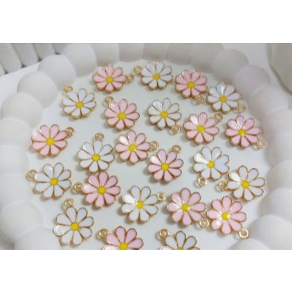 CERITA RESIN - Charm Resin Bandul Kalung Gelang Keychain Bunga Daisy