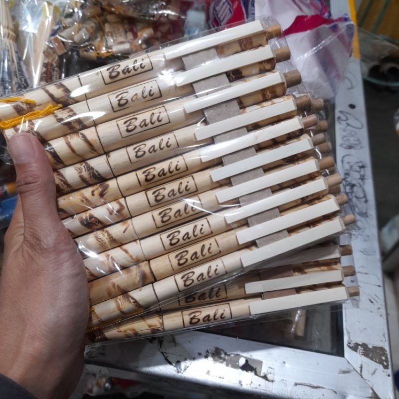 

Bolpoin bambu BALI isi 10bj souvenir oleh oleh
