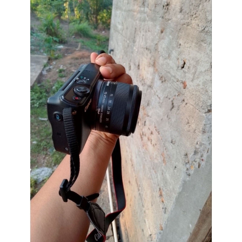 kamera Canon m10