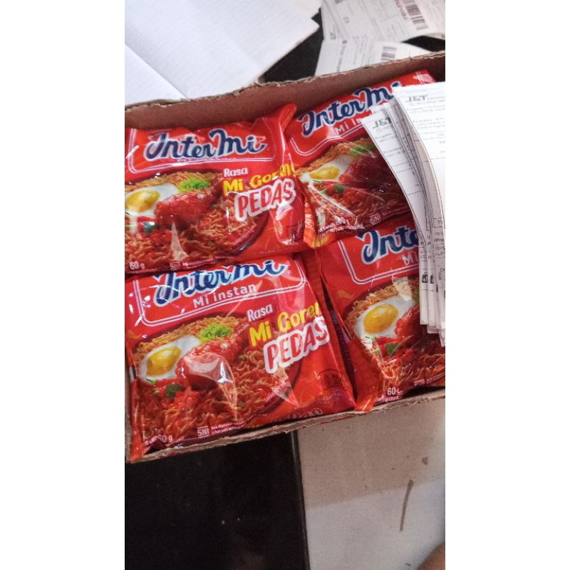 

20 pcs mie instan intermie pedas enak lezat