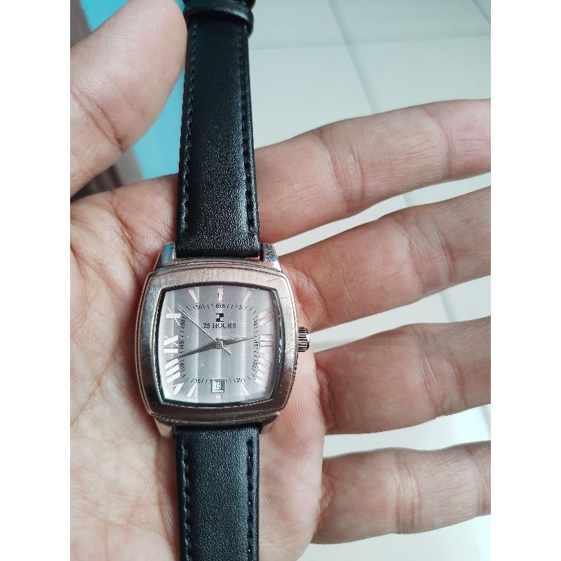 Jam tangan wanita 25 hours