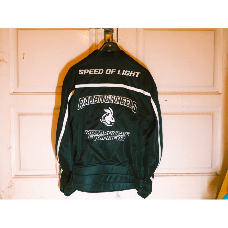 Jaket Riding Rabbit & Wheels