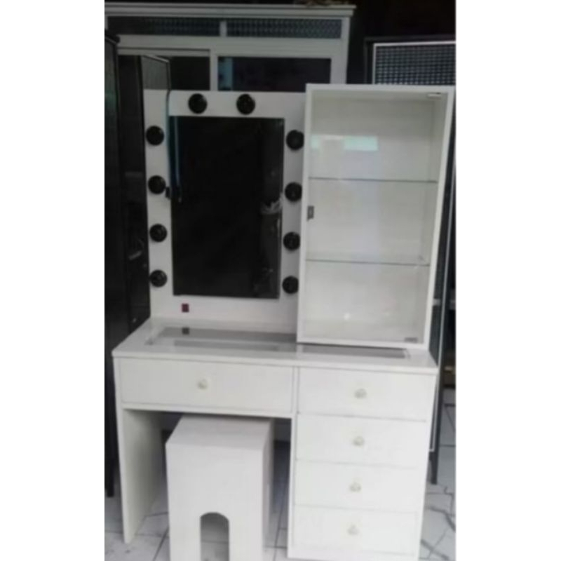Meja Rias Tempat Lampu | Meja Rias | Meja Rias Minimalis | Wardrobe | Meja Hias | Meja Hias Minimali