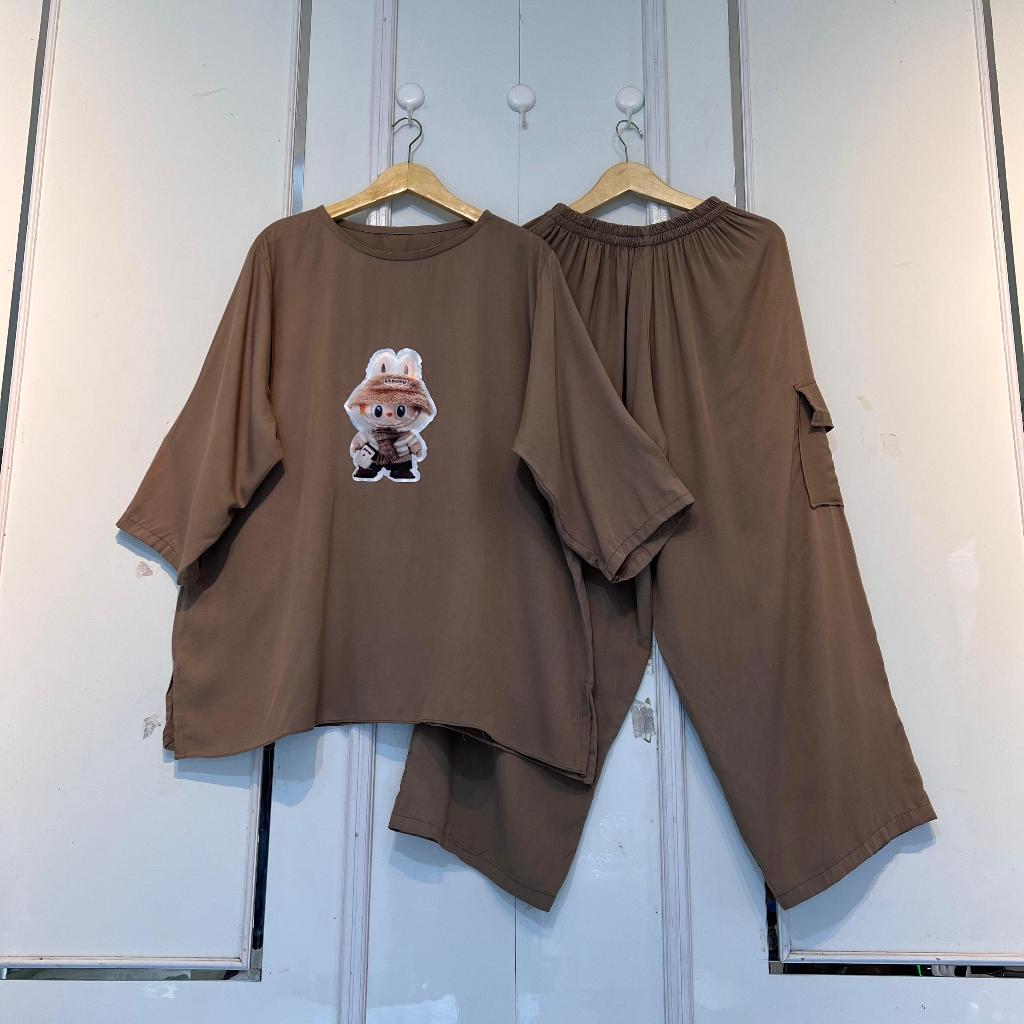 MARA ONE SET LD 130 CM | Setelan Celana Cargo Wanita Dewasa Jumbo Kekinian Bahan Rayon Twill