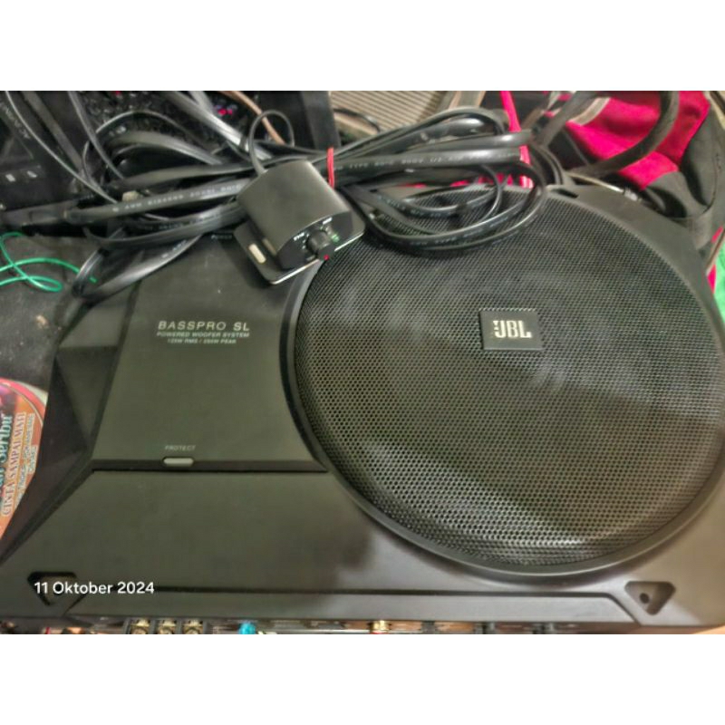 Subwoofer Kolong Basspro SL bekas mulus Lengkap Bass kontrol