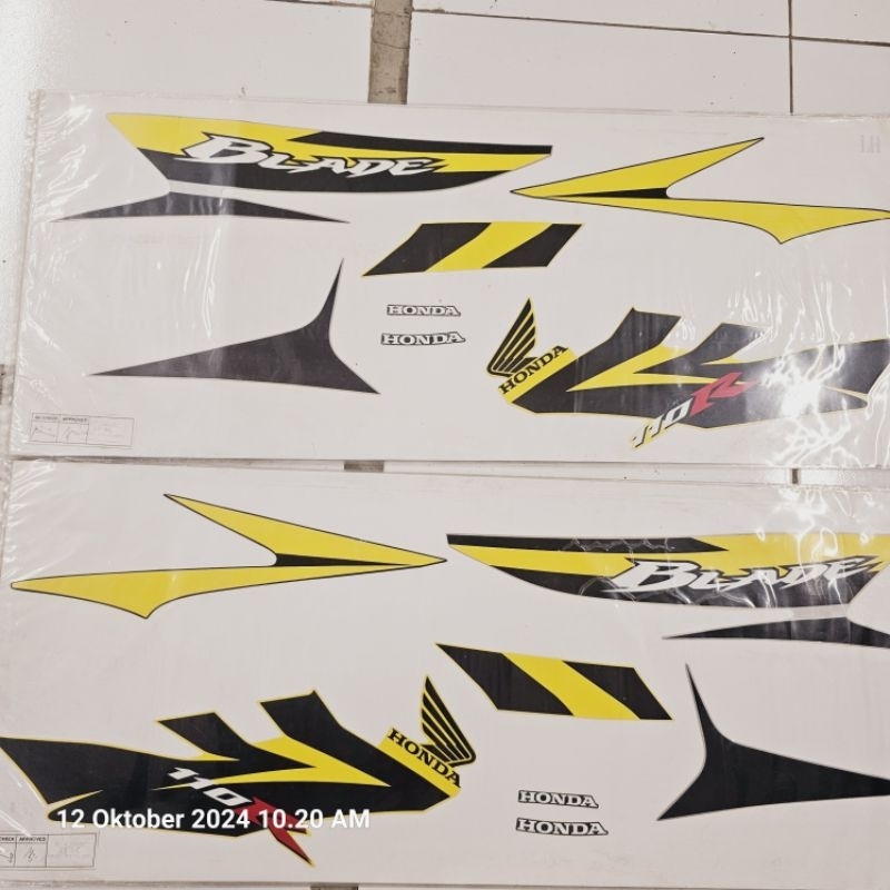 Stripe body Blade set R/L. 871X0-KWB-920ZDR/ZDL