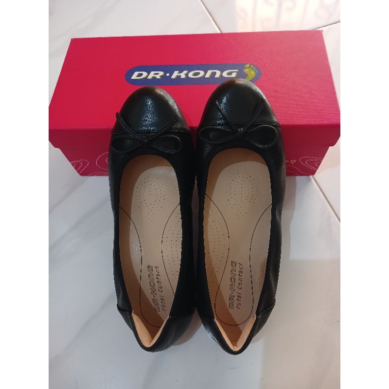 Sepatu wanita Dr Kong uk 37