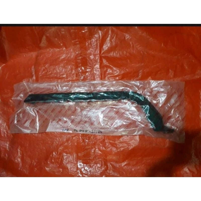 Bracket bemper belakang kanan innova 2004-2015 original 1buah
