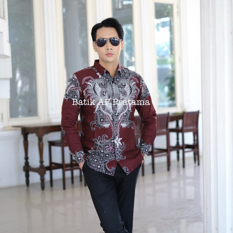 PRAMADANA MERAH kemeja batik pria slimfit premium