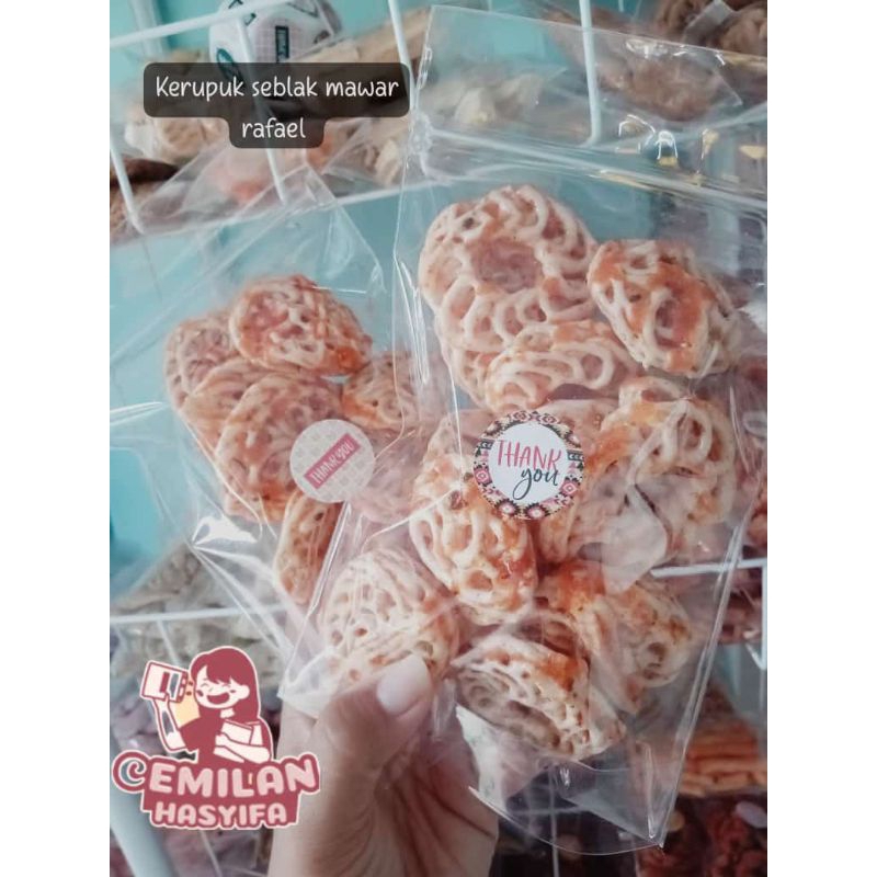 

kerupuk seblak mawar rafeal