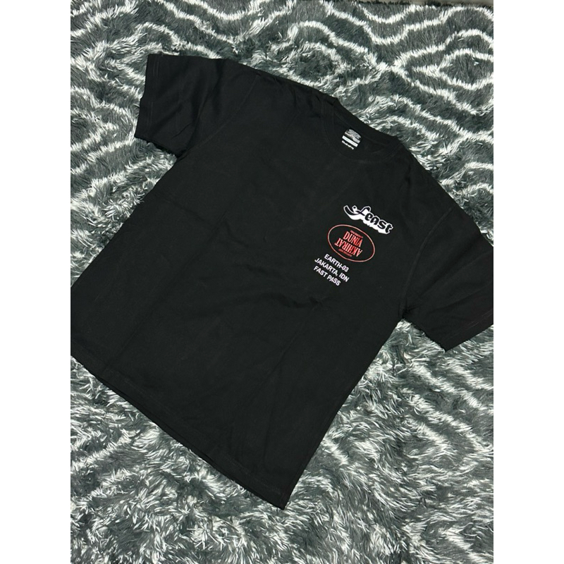 FEAST - SELAMAT DAN SUKSES - TSHIRT USED CONDITION